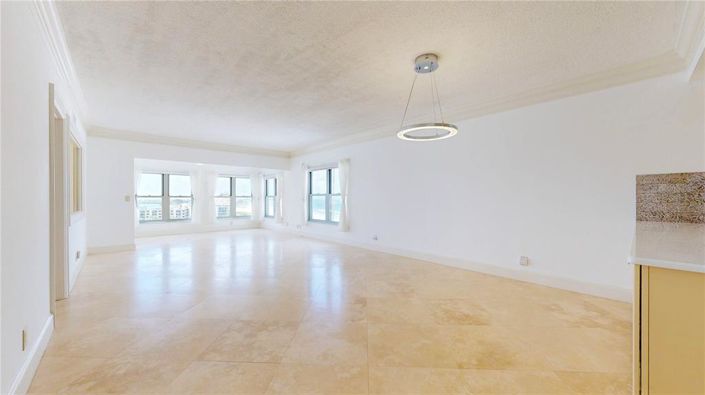 Image No.14-2 Bed Property for sale