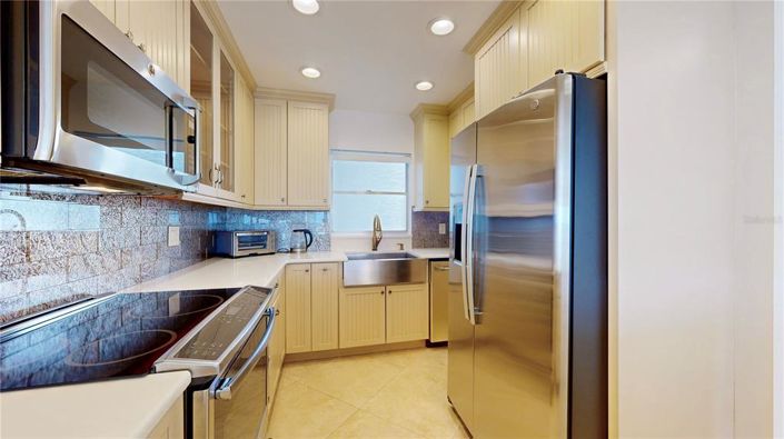 Image No.20-2 Bed Property for sale