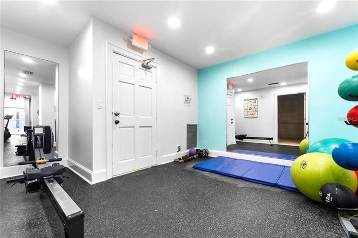 Image No.43-2 Bed Property for sale