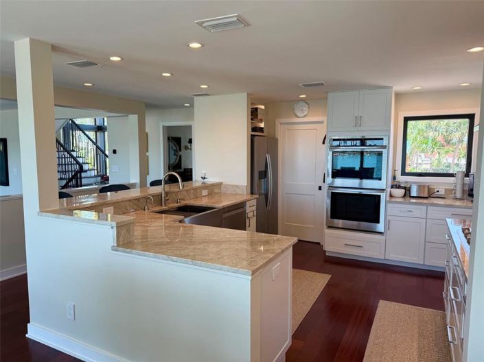 Image No.14-4 Bed Property for sale