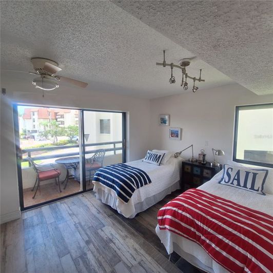 Image No.8-Propriété de 2 chambres à vendre à Floride