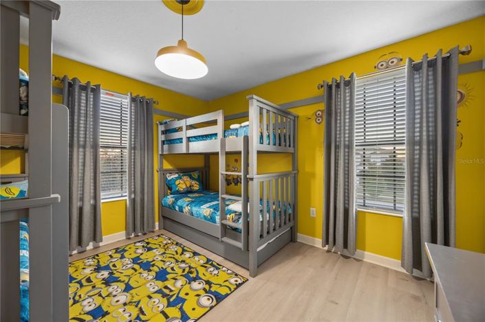 Image No.28-9 Bed Property for sale