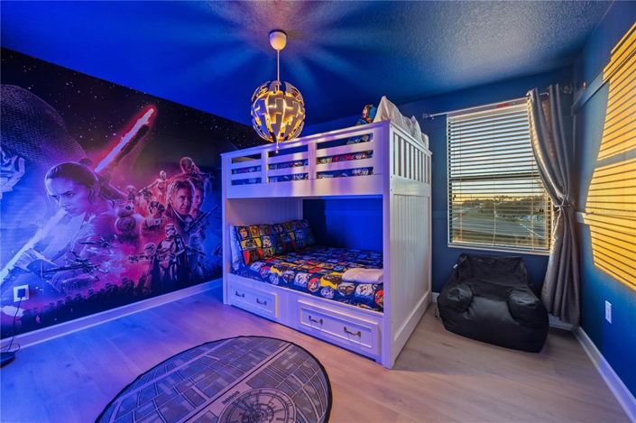 Image No.36-9 Bed Property for sale