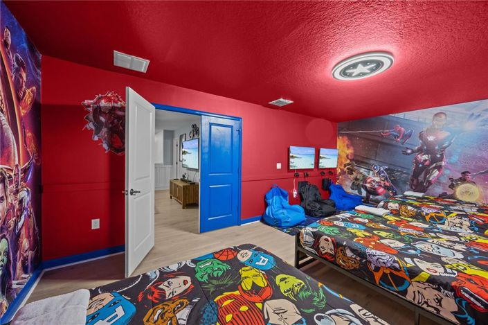 Image No.4-9 Bed Property for sale