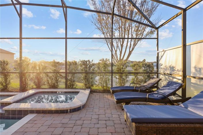 Image No.51-9 Bed Property for sale