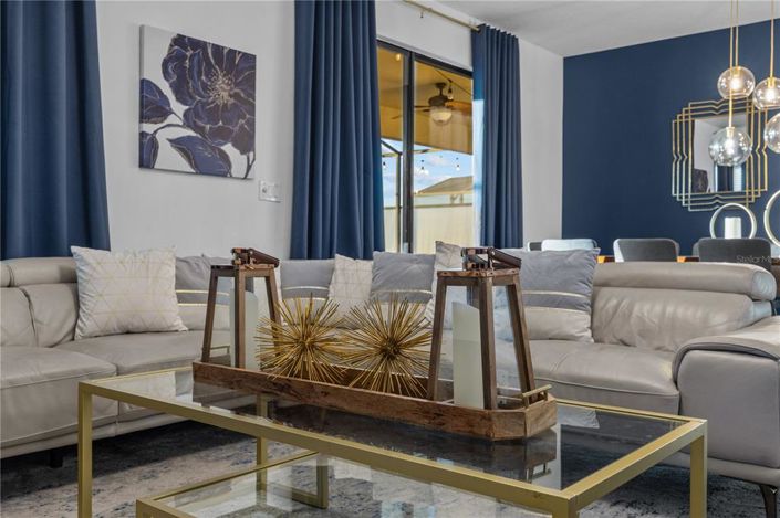 Image No.8-9 Bed Property for sale