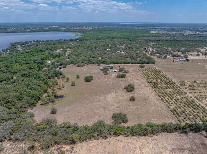 Image No.37-Propriété de 4 chambres à vendre à Haines City