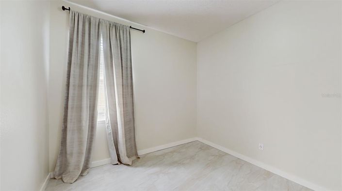 Image No.18-Propriété de 4 chambres à vendre à Kissimmee