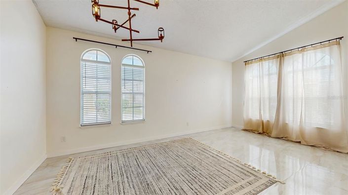 Image No.9-Propriété de 4 chambres à vendre à Kissimmee