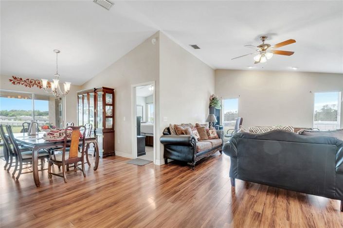 Image No.5-Propriété de 3 chambres à vendre à Davenport