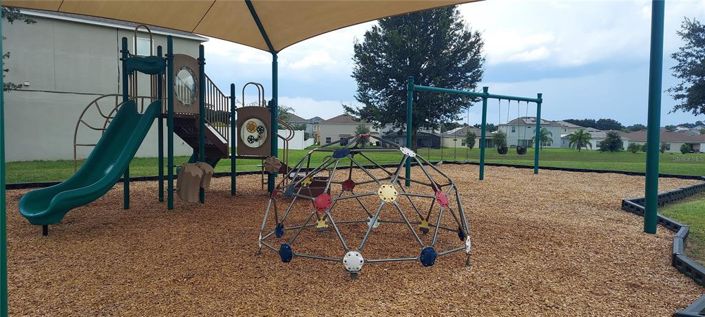 Image No.6-Propriété de 4 chambres à vendre à Davenport