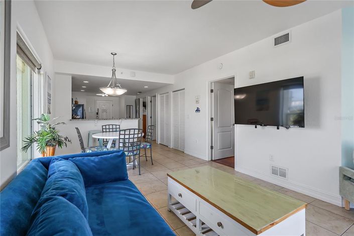 Image No.11-Propriété de 2 chambres à vendre à Treasure Island