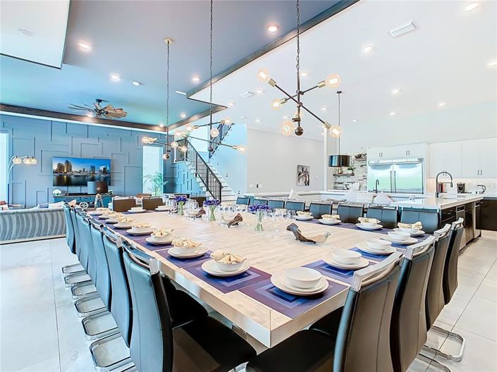 Image No.24-10 Bed Property for sale