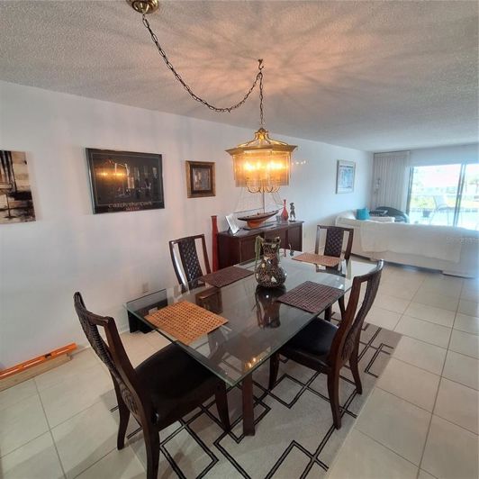 Image No.17-Propriété de 2 chambres à vendre à Floride