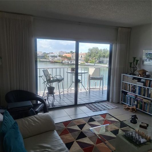 Image No.19-Propriété de 2 chambres à vendre à Floride