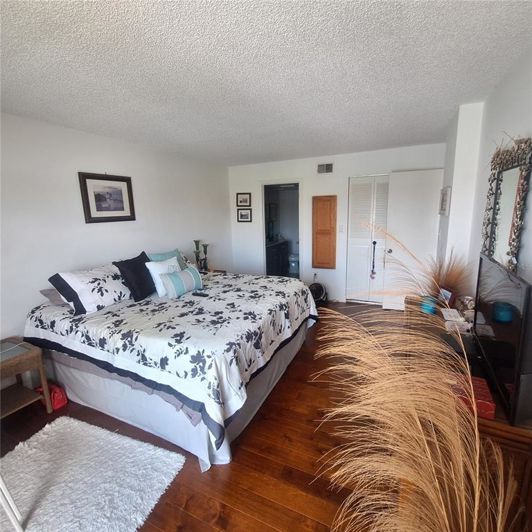 Image No.8-Propriété de 2 chambres à vendre à Floride