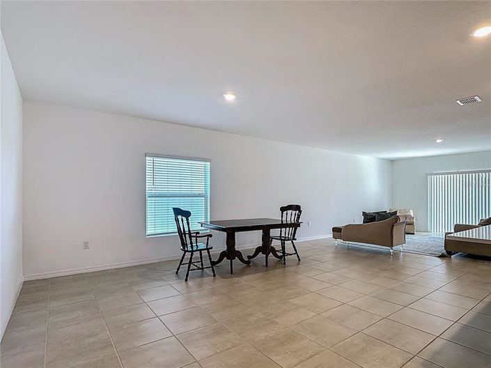 Image No.11-Propriété de 4 chambres à vendre à Kissimmee