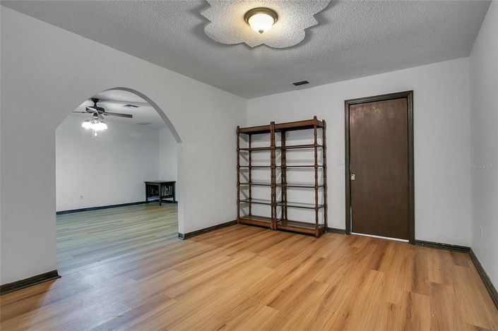 Image No.7-Propriété de 4 chambres à vendre à Windermere