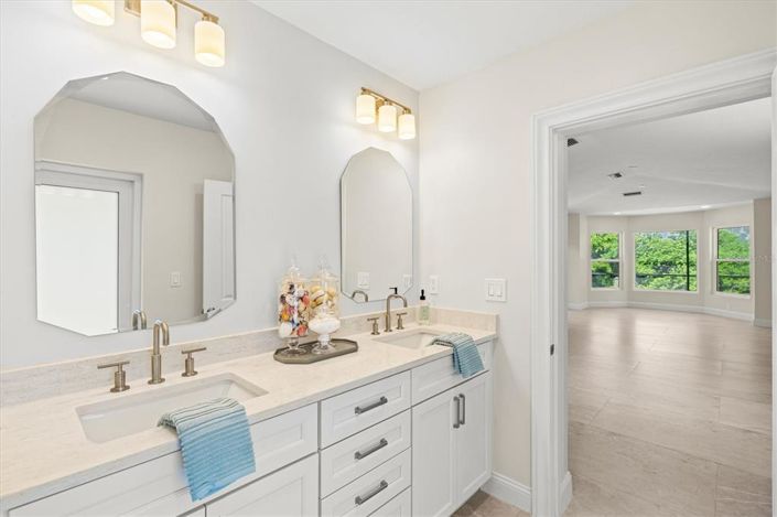 Image No.19-Propriété de 4 chambres à vendre à Sarasota