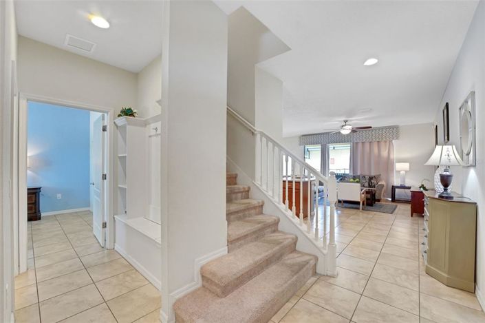 Image No.2-Maison de ville de 4 chambres à vendre à Kissimmee