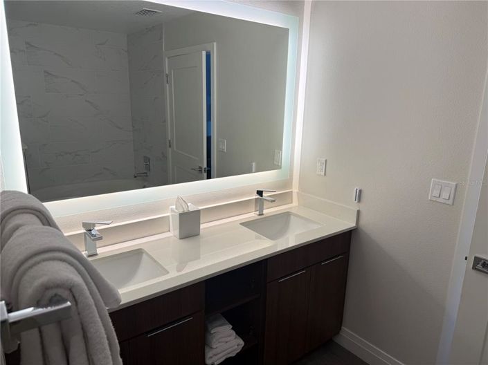 Image No.21-Propriété de 2 chambres à vendre à Winter Garden