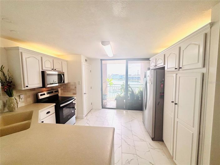 Image No.4-Propriété de 3 chambres à vendre à Treasure Island