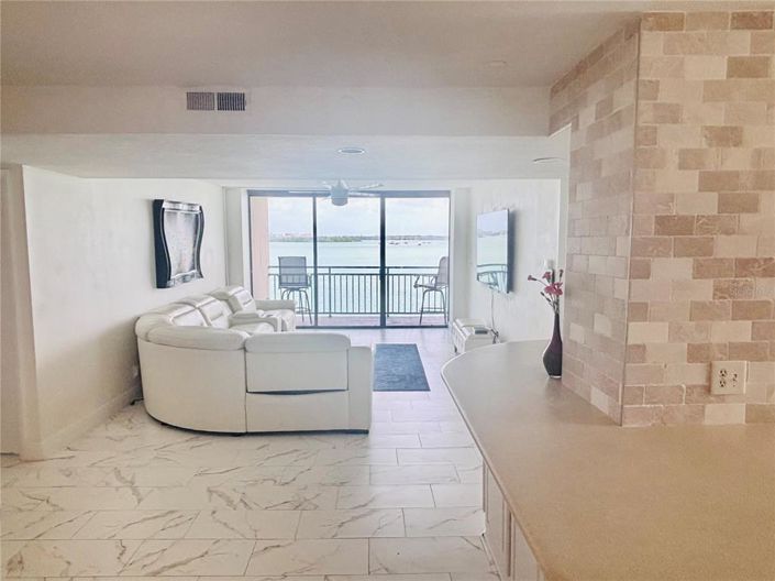 Image No.5-Propriété de 3 chambres à vendre à Treasure Island