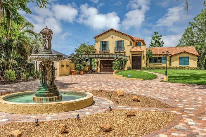 Image No.2-Propriété de 5 chambres à vendre à Orlando