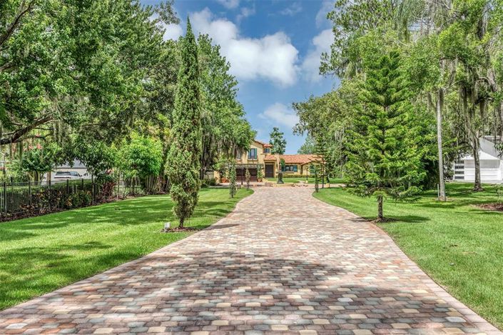 Image No.3-Propriété de 5 chambres à vendre à Orlando