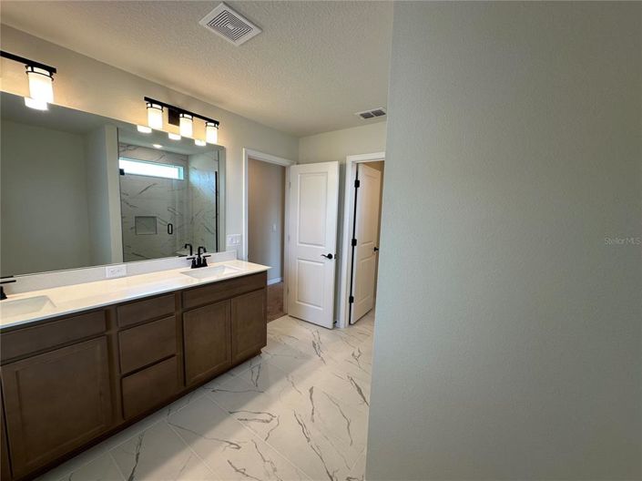 Image No.31-Propriété de 5 chambres à vendre à Orlando