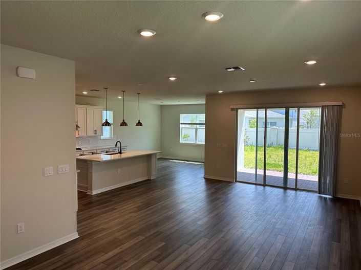 Image No.6-Propriété de 5 chambres à vendre à Orlando