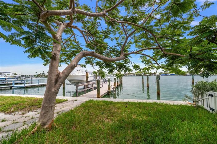 Image No.13-Propriété de 3 chambres à vendre à Treasure Island