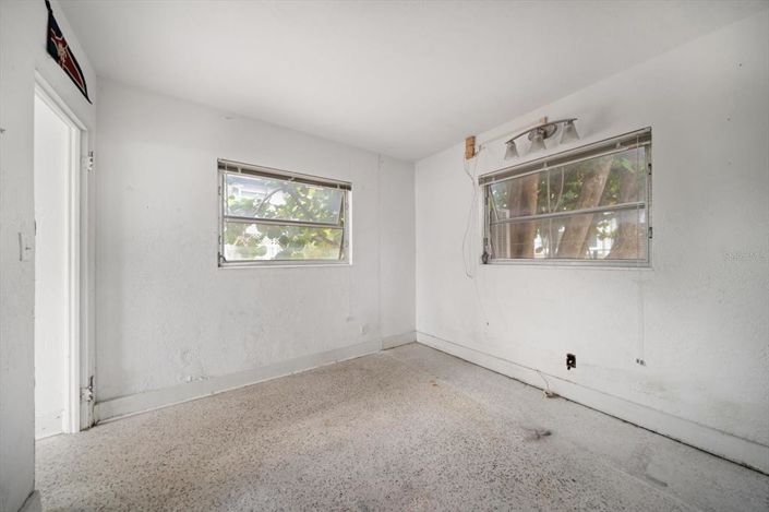 Image No.32-Propriété de 3 chambres à vendre à Treasure Island