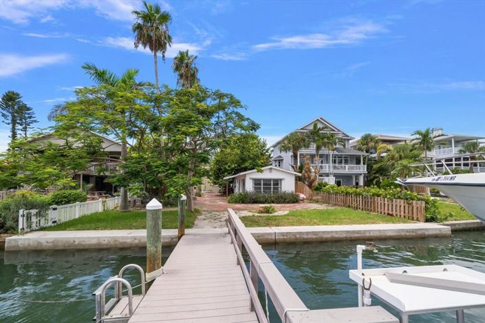 Image No.4-Propriété de 3 chambres à vendre à Treasure Island