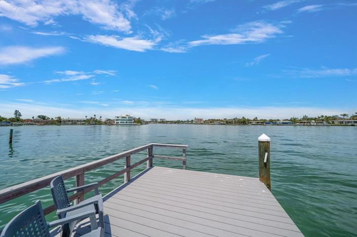 Image No.6-Propriété de 3 chambres à vendre à Treasure Island