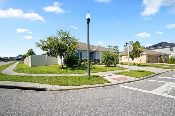 Image No.3-Propriété de 4 chambres à vendre à Davenport