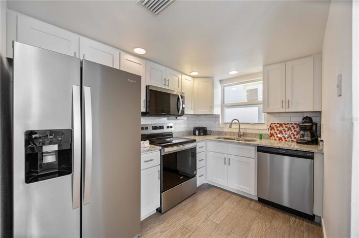 Image No.8-Propriété de 4 chambres à vendre à Sarasota