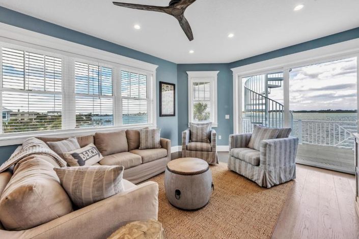 Image No.23-5 Bed Property for sale