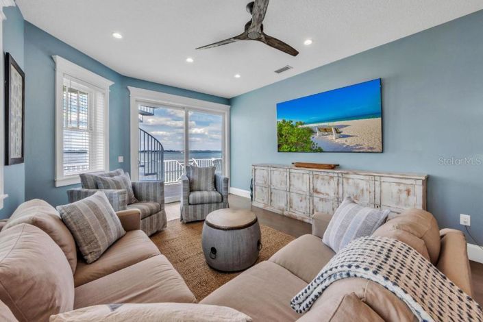 Image No.24-5 Bed Property for sale