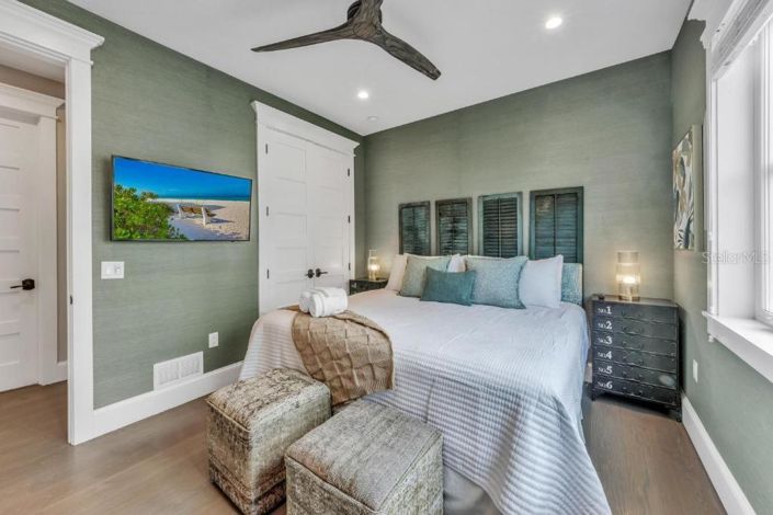 Image No.38-5 Bed Property for sale