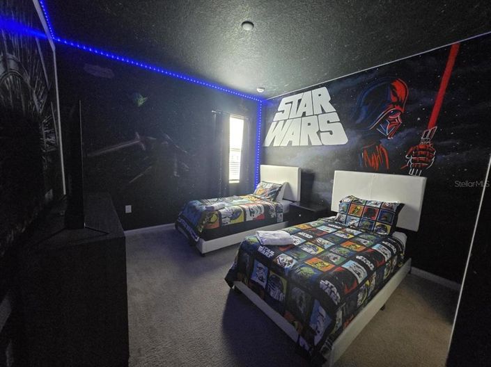 Image No.13-8 Bed Property for sale