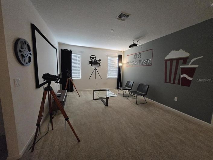 Image No.15-8 Bed Property for sale