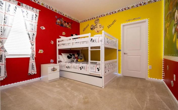 Image No.28-8 Bed Property for sale