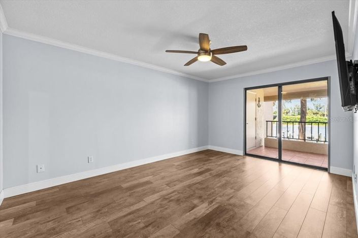 Image No.22-2 Bed Property for sale