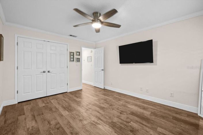 Image No.35-2 Bed Property for sale