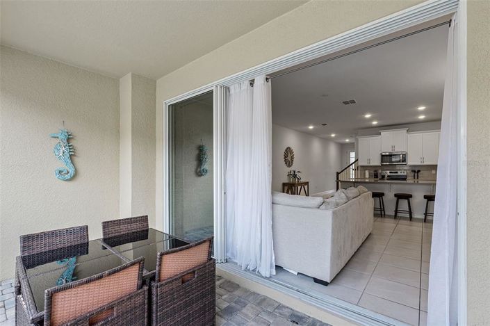 Image No.32-5 Bed Townhouse for sale