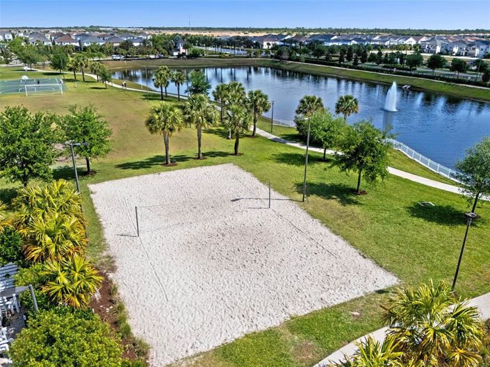 Image No.55-5 Bed Townhouse for sale