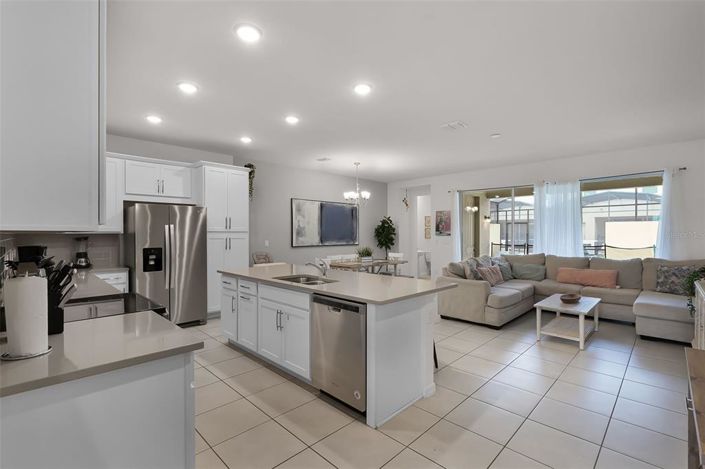 Image No.6-5 Bed Townhouse for sale