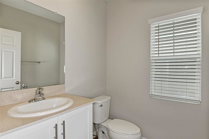 Image No.18-6 Bed Property for sale