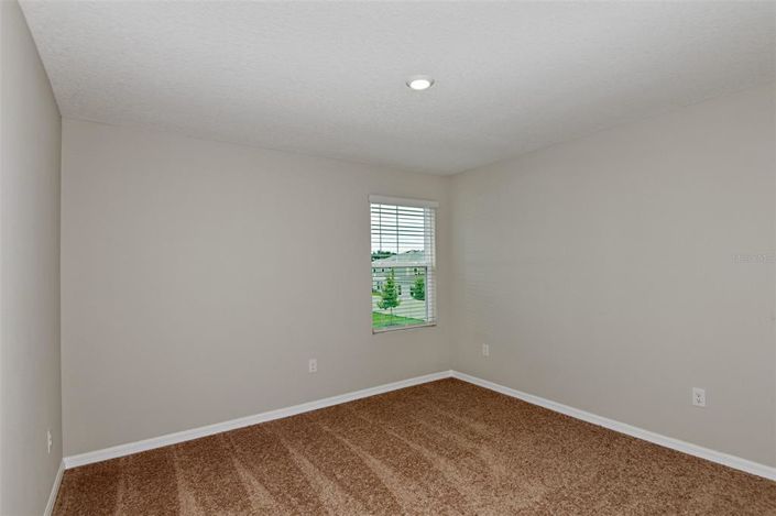 Image No.25-6 Bed Property for sale